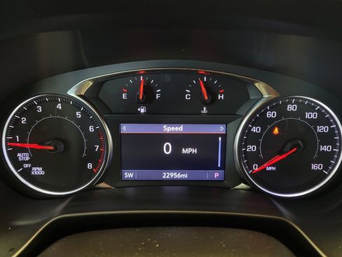 Used 2023 Chevrolet Blazer LT FWD image 23