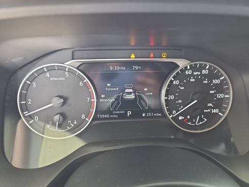 Used 2023 Nissan Rogue SV FWD image 18
