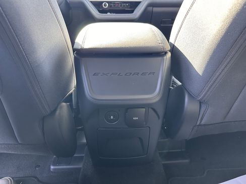 New 2026 Ford Explorer Active image 21