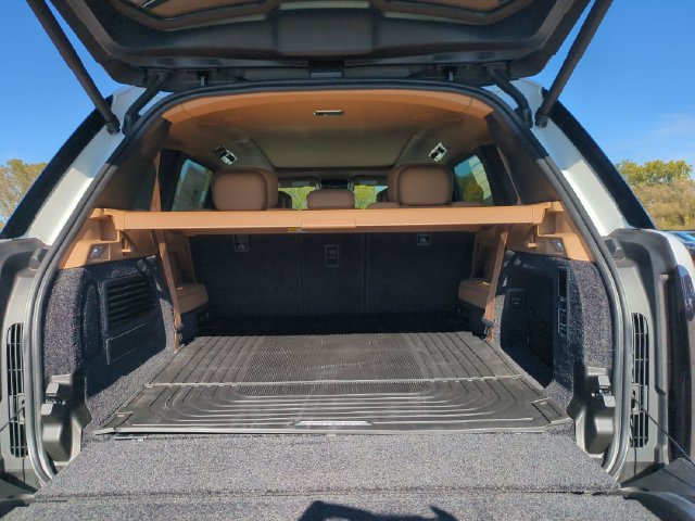 New 2027 Land Rover Range Rover Long Wheelbase Autobiography AWD/4WD image 16