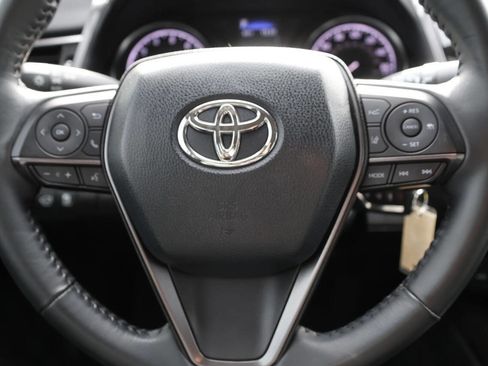 Used 2023 Toyota Camry SE image 18