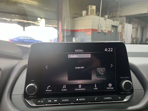 Certified 2024 Nissan Rogue S image 17