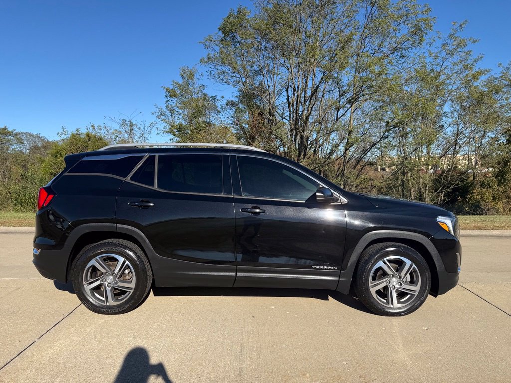 Used 2020 GMC Terrain SLT FWD image 2