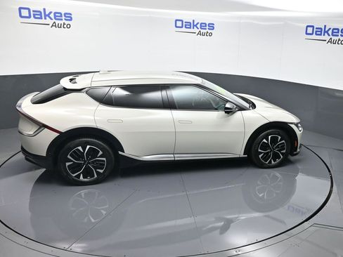 Certified 2022 Kia EV6 Wind w/ Wind Technology Package image 54