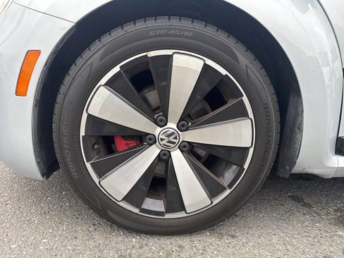 Used 2014 Volkswagen Beetle R-Line image 2