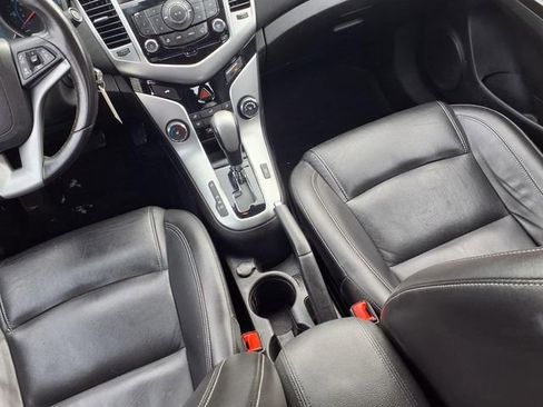 Used 2015 Chevrolet Cruze LT image 9