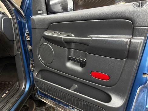 Used 2004 Dodge Ram 1500 Truck SLT w/ Quad Cab Value Group image 5