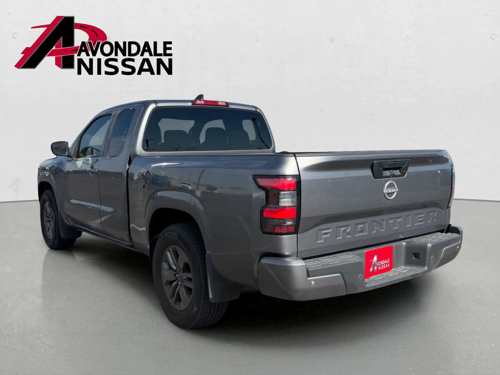 Used 2025 Nissan Frontier SV RWD image 3