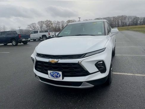 New 2025 Chevrolet Blazer LT w/ LPO, Floor Liner Package image 4