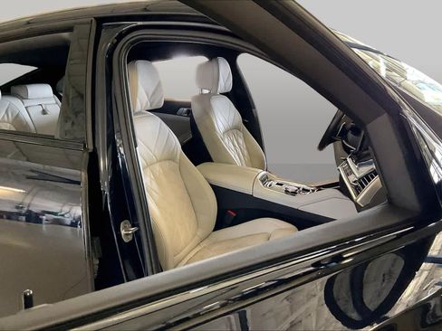 Used 2025 BMW X6 xDrive40i AWD/4WD image 8