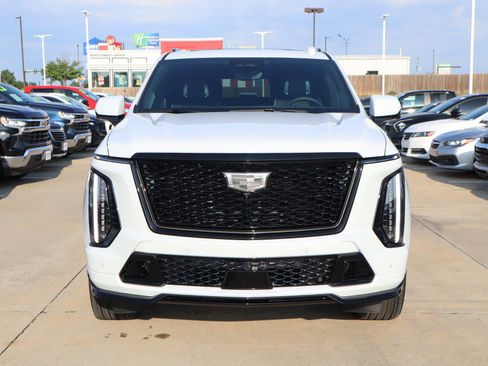 New 2026 Cadillac Escalade V w/ LPO, ONYX Package AWD/4WD image 10