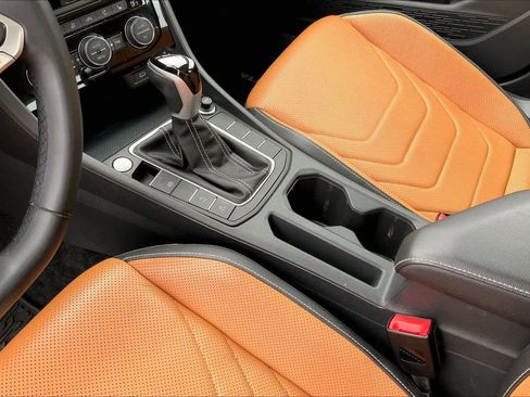 Used 2024 Volkswagen Jetta SEL image 17