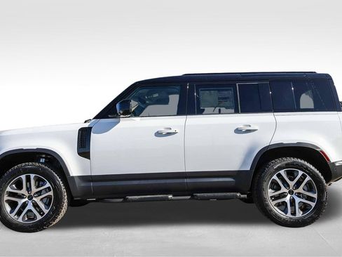 Certified 2026 Land Rover Defender 110 S AWD/4WD image 7