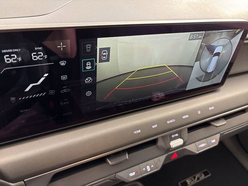 New 2026 Kia EV9 Wind image 41