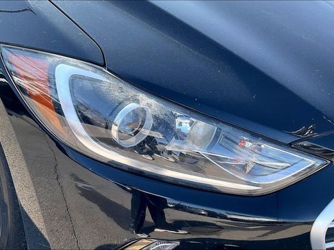 Used 2018 Hyundai Elantra Value Edition image 38