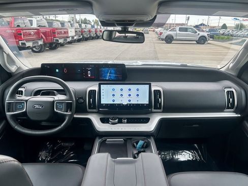 Certified 2025 Ford Expedition Max Active AWD/4WD image 40
