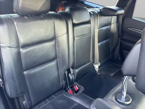 Used 2018 Jeep Grand Cherokee Limited image 16