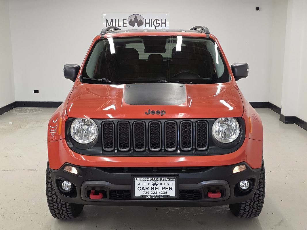 Used 2016 Jeep Renegade Trailhawk AWD/4WD image 2