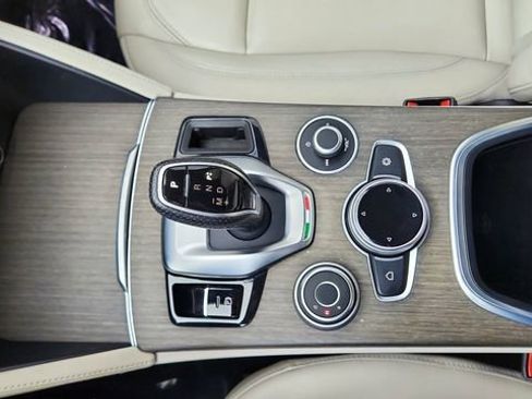 Used 2020 Alfa Romeo Stelvio Ti w/ Nero Edizione image 53