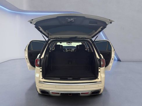 Used 2013 GMC Acadia Denali image 12