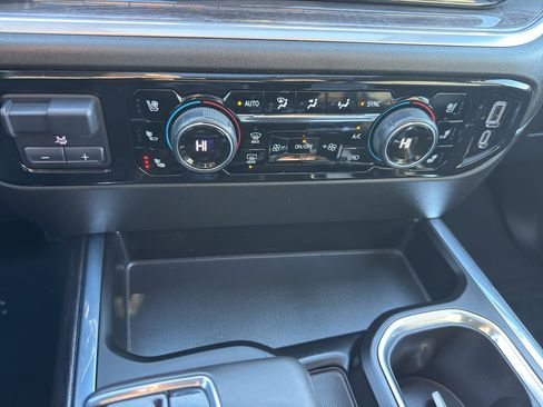 Used 2022 Chevrolet Silverado 1500 LTZ w/ LTZ Premium Package image 20