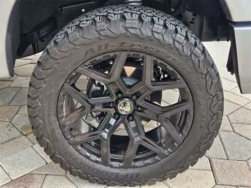 Used 2024 Ford F150 Lariat w/ Equipment Group 502A High image 20