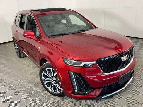 Certified 2024 Cadillac XT6 Sport w/ Technology Package image 34