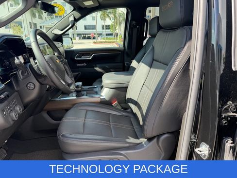 Used 2026 Chevrolet Silverado 1500 High Country w/ High Country Premium Package AWD/4WD image 10