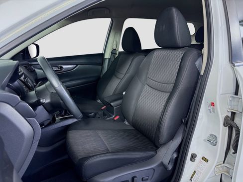 Used 2017 Nissan Rogue SV FWD image 20