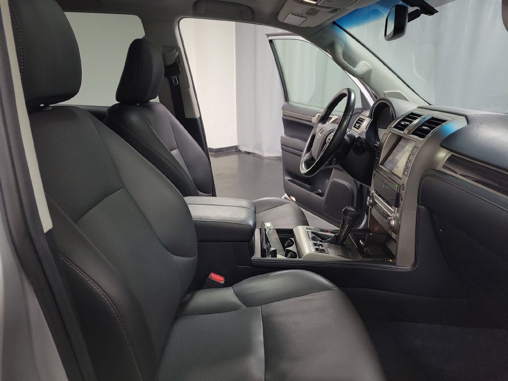 Used 2018 Lexus GX 460 w/ Navigation Package AWD/4WD image 37