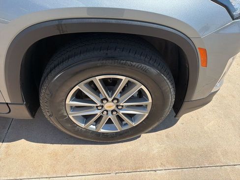 Used 2023 Chevrolet Traverse LT w/ LPO, Floor Liner Package AWD/4WD image 29