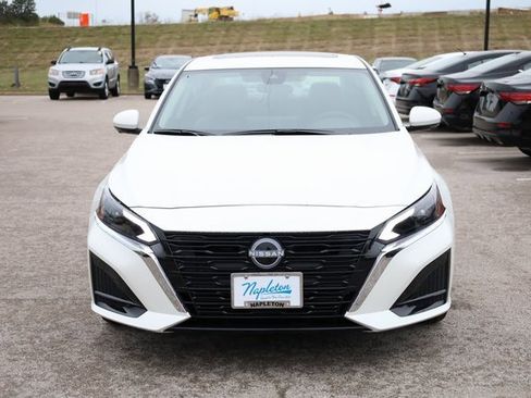 New 2025 Nissan Altima 2.5 SL image 3