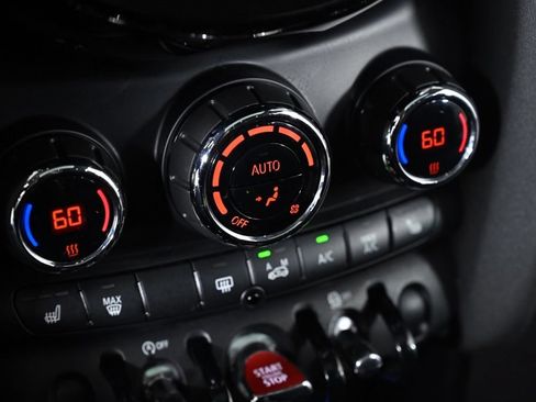 Used 2015 MINI Cooper 4-Door Hardtop FWD image 15