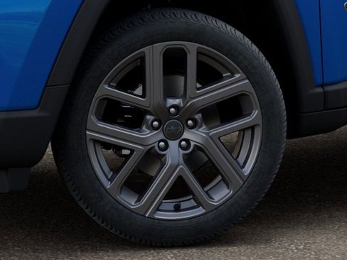 New 2026 Jeep Compass Latitude image 8