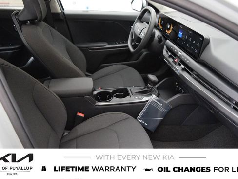 New 2026 Kia K4 FWD image 16