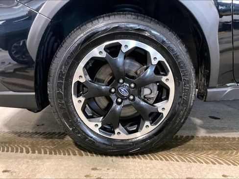 Used 2023 Subaru Crosstrek 2.0i Premium image 9