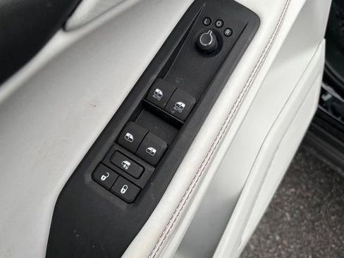 New 2026 Jeep Cherokee Limited AWD/4WD image 13