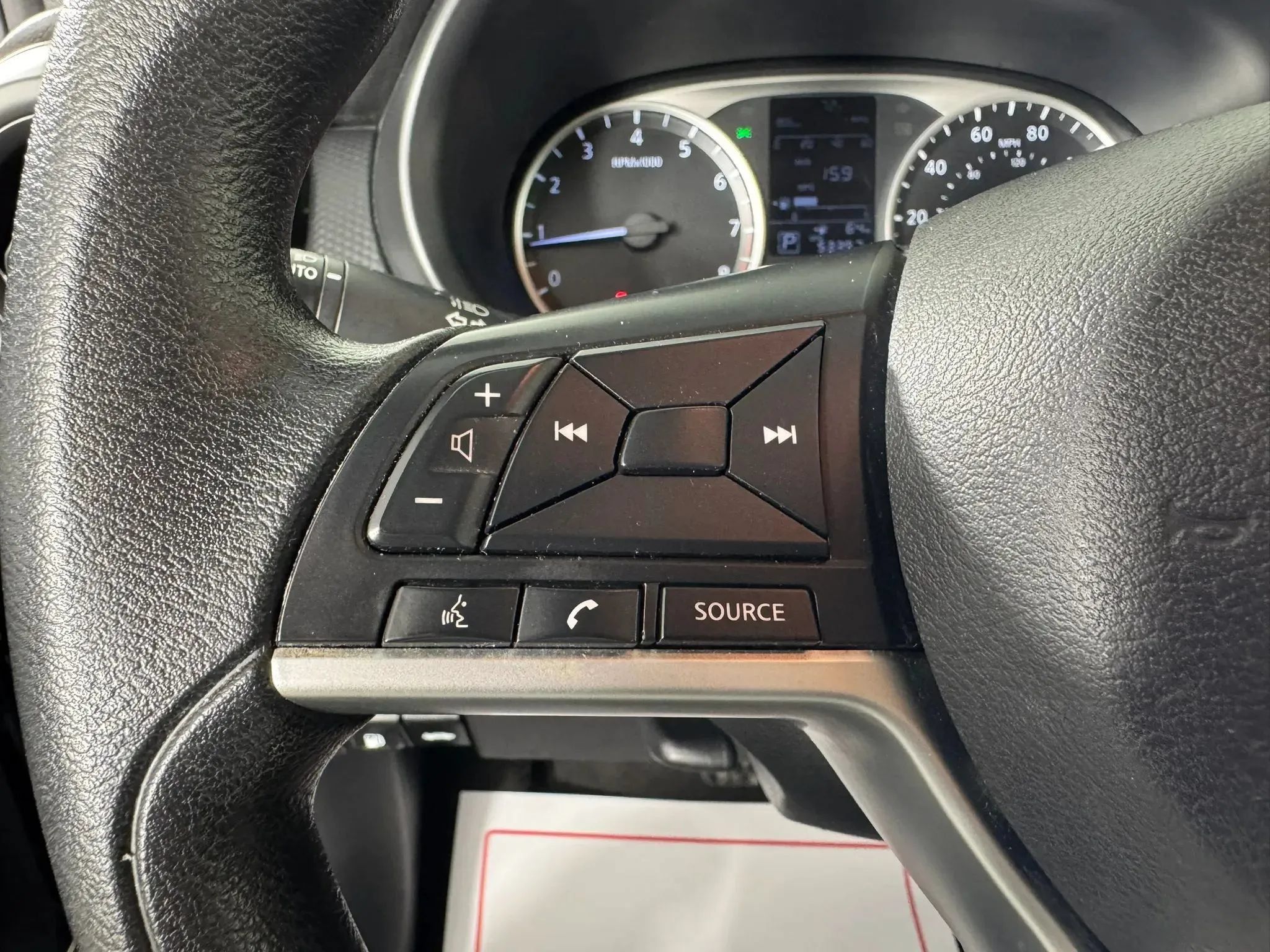 Used 2022 Nissan Kicks S FWD image 15