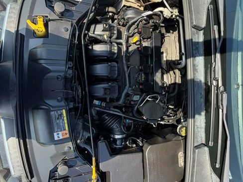 Used 2013 Ford Focus SE FWD image 24