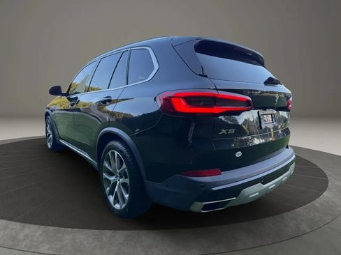 Used 2019 BMW X5 xDrive40i w/ Convenience Package AWD/4WD image 3