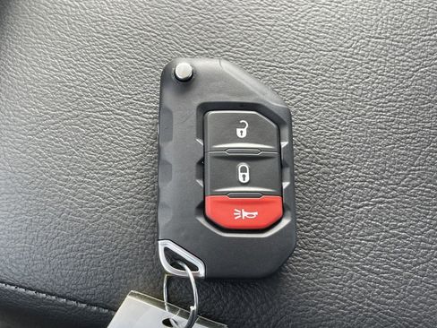 New 2026 Jeep Gladiator Sport AWD/4WD image 26