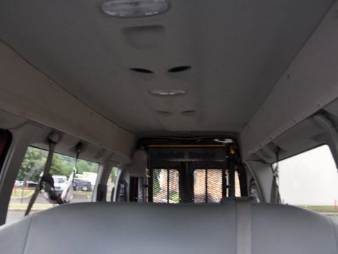 Used 2010 Ford E-350 and Econoline 350 XL image 26