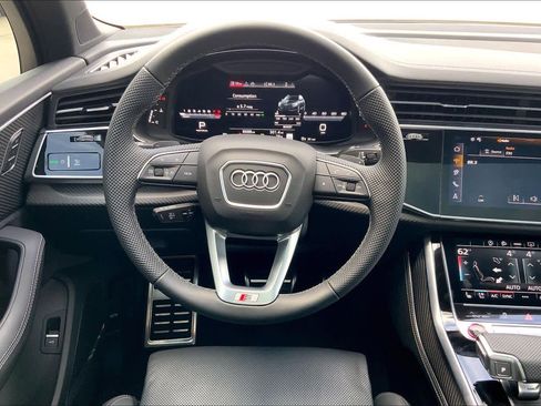 Used 2025 Audi SQ7 Premium Plus w/ Executive Package image 5