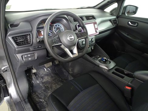 Used 2023 Nissan Leaf S image 19