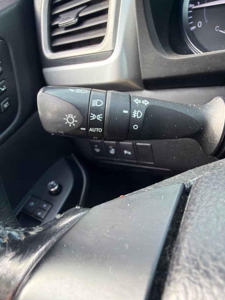 Used 2017 Toyota Highlander Limited AWD/4WD image 21