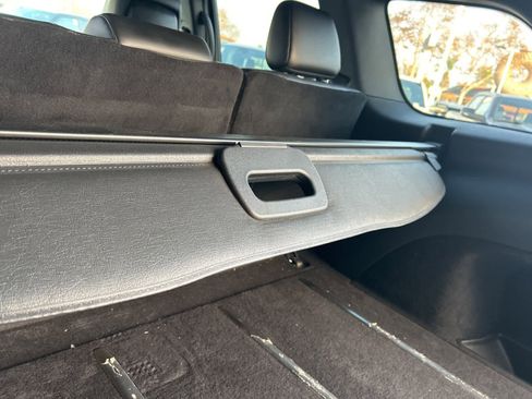 Used 2017 Jeep Grand Cherokee Limited image 30