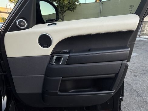 Used 2019 Land Rover Range Rover Sport Autobiography image 56