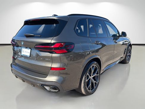 New 2026 BMW X5 xDrive50e w/ M Sport Package image 3