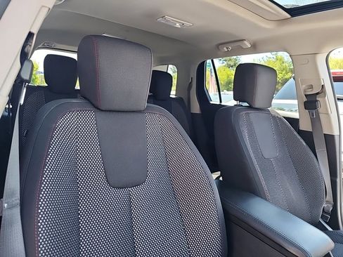 Used 2016 GMC Terrain SLE w/ Convenience Package AWD/4WD image 39