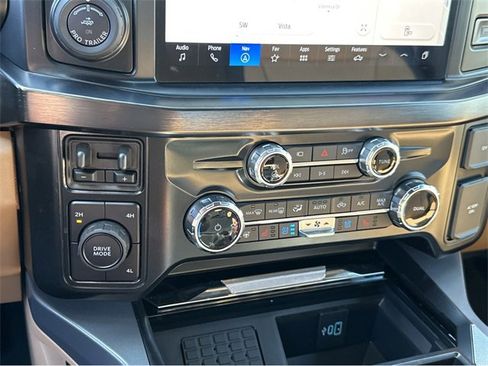 New 2025 Ford F350 Lariat w/ Lariat Ultimate Package image 28